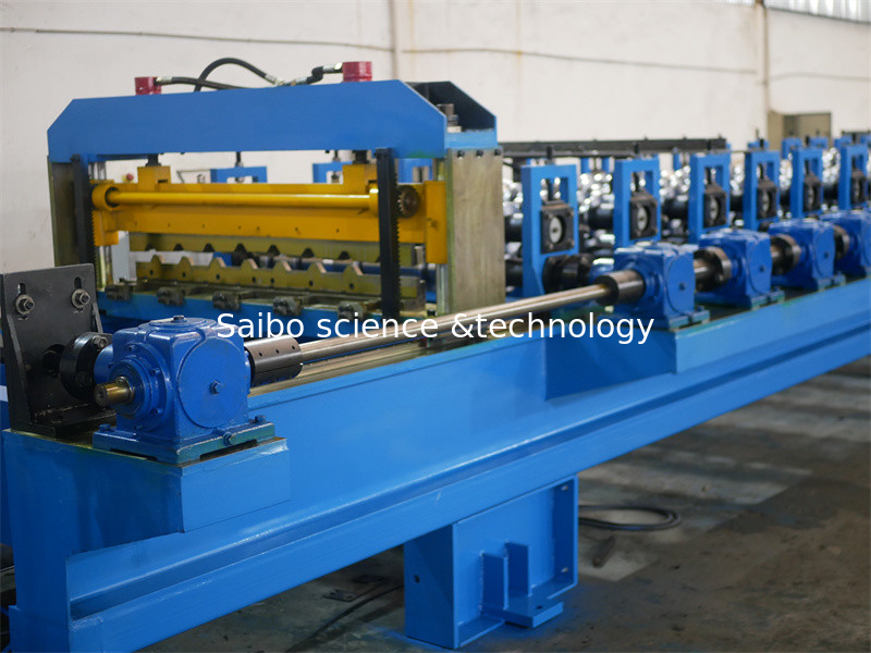 45m/Min Standing Seam Rolling Machine , Roof Panel Roll Former 18 Stations